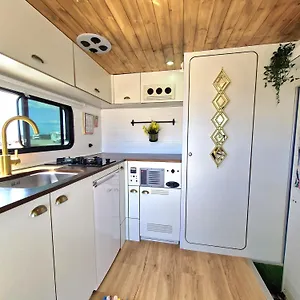 Campeggio Camper Estatico Solo Para Alojar En El Frente Del Mar, La Tejita